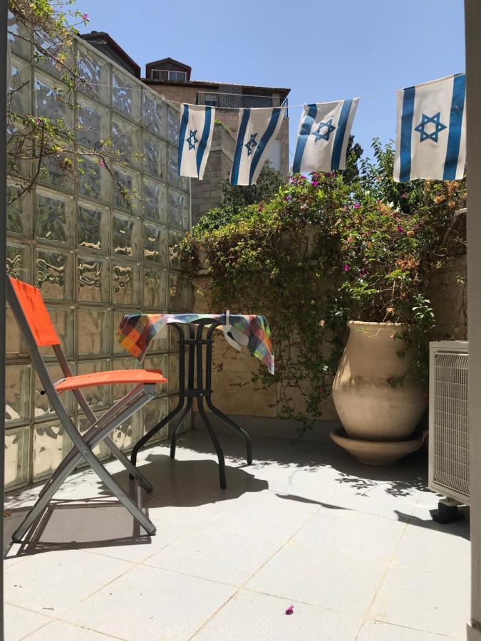 Dorraine'S Jerusalem Bed & Breakfast Exterior photo